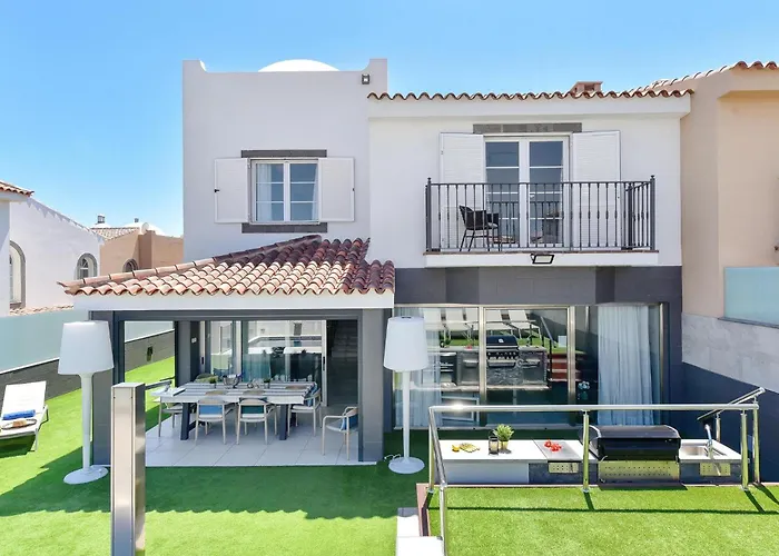 Hills 19 With Pool By Villagrancanaria Villa